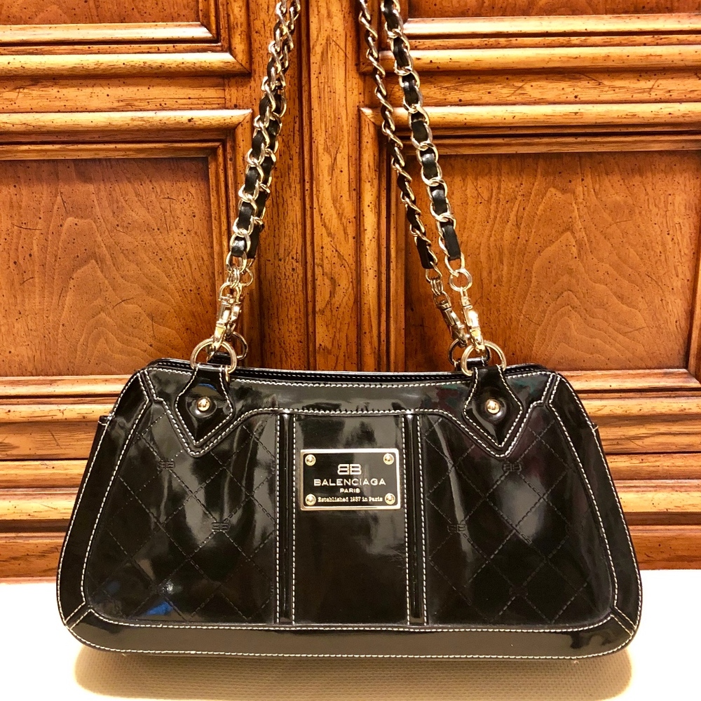 💯Authentic BB Balenciaga Patent Chain Bag